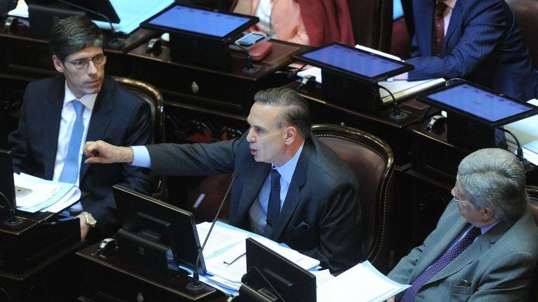 Miguel Pichetto le reclama al presidente Macri por la coparticipación. 