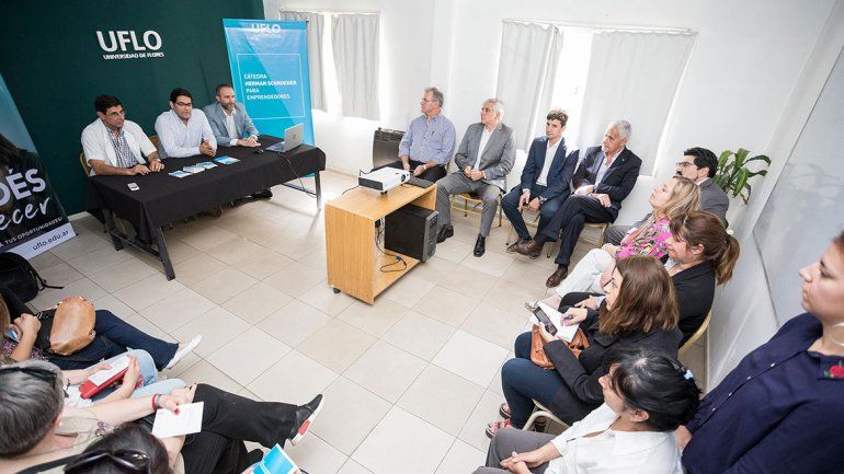Lanzaron las inscripciones de la Cátedra Herman Schroeder destinada a formar nuevos emprendedores en la región