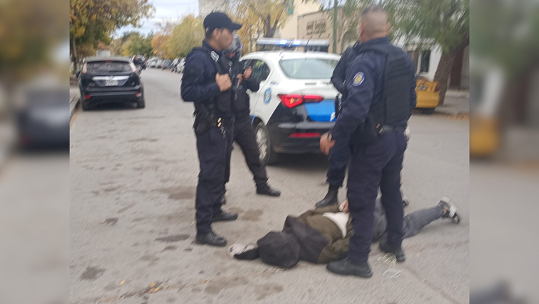 Un hombre oriundo e Neuquén